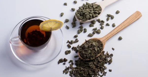 Preparare il tè dalle foglie: una guida passo passo